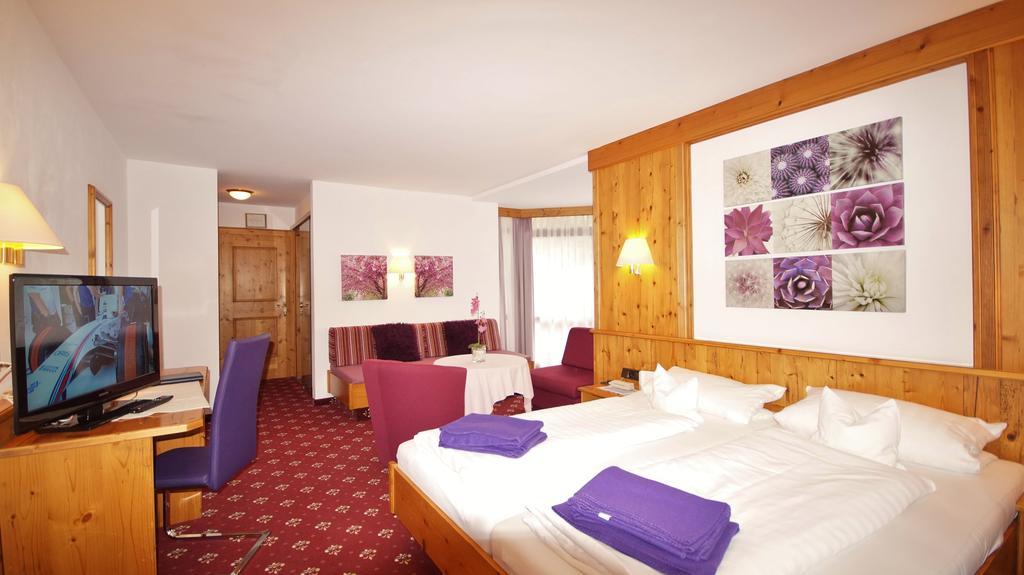 Hotel Schwarzenbergs Traube Glottertal Ngoại thất bức ảnh