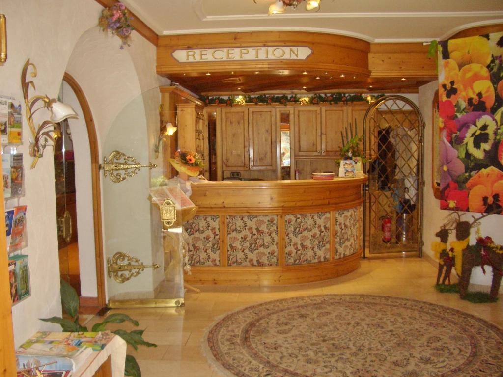 Hotel Schwarzenbergs Traube Glottertal Ngoại thất bức ảnh
