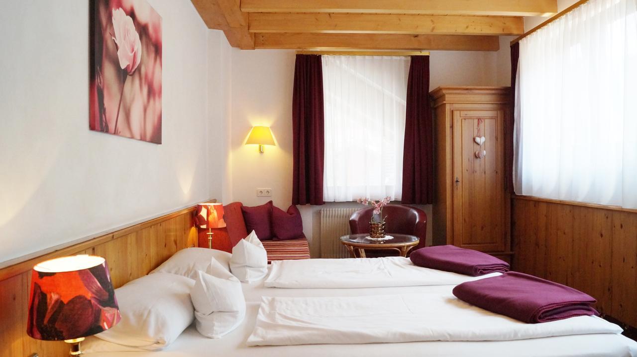 Hotel Schwarzenbergs Traube Glottertal Ngoại thất bức ảnh
