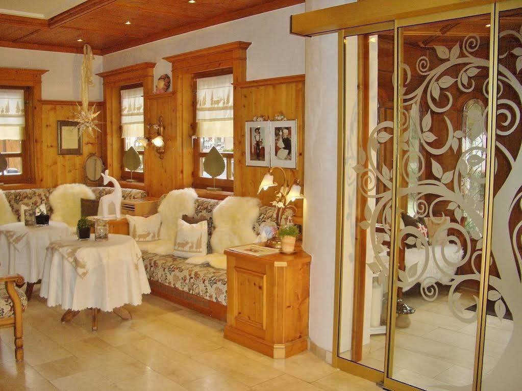 Hotel Schwarzenbergs Traube Glottertal Ngoại thất bức ảnh